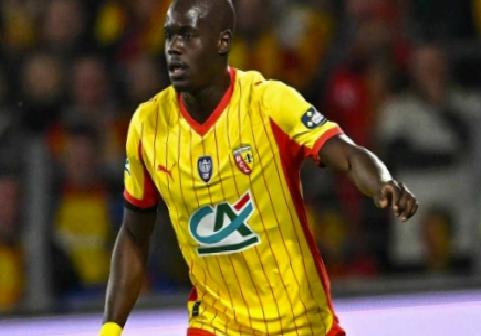 fenerbahcede stoper mesaisi sarr 3 yildiz listede 4 f6MHqQpA