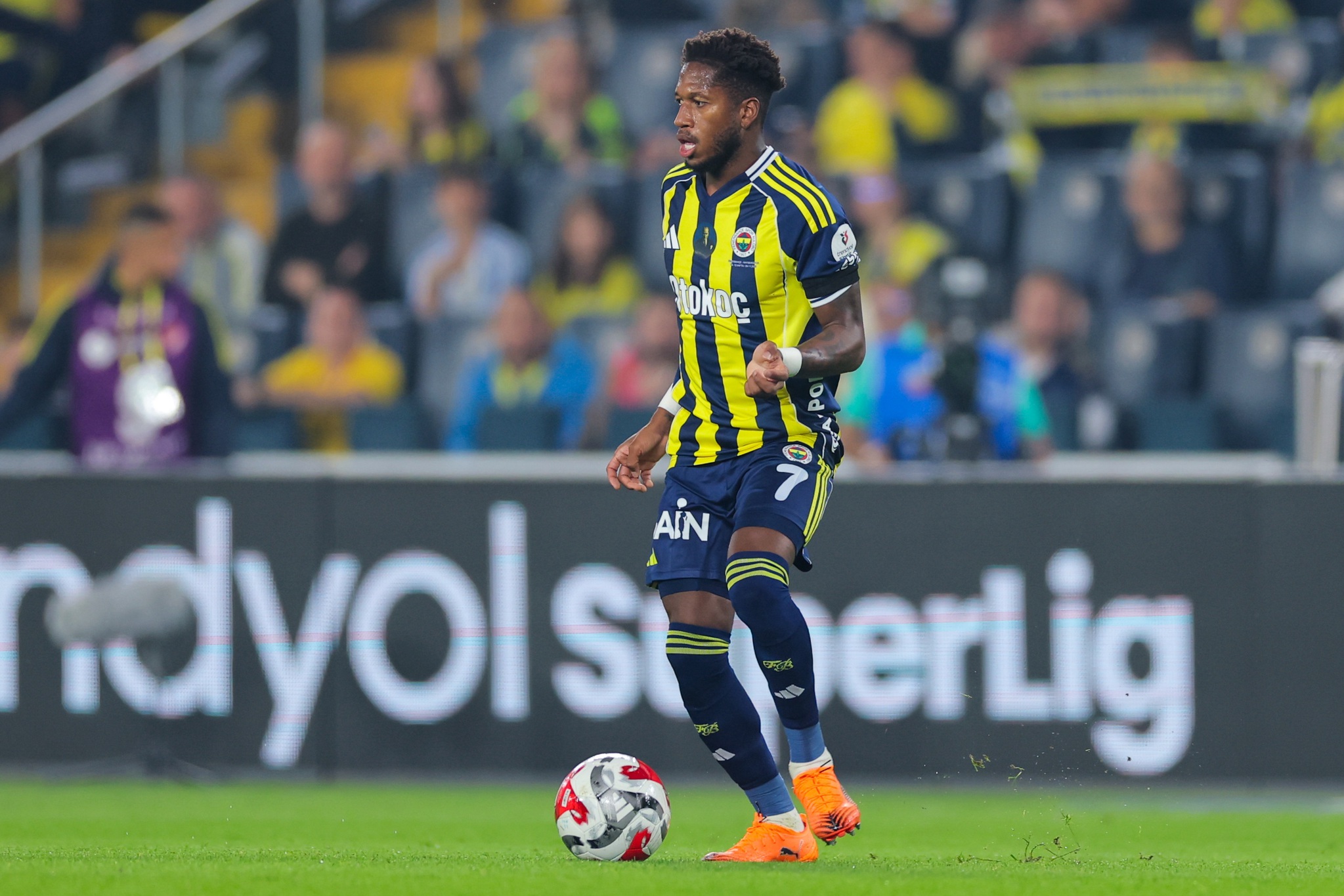 fenerbahceden ayrilik istegini idareye iletti transfer olacagi kadro ve imza tarihi 12 RPCIVsge