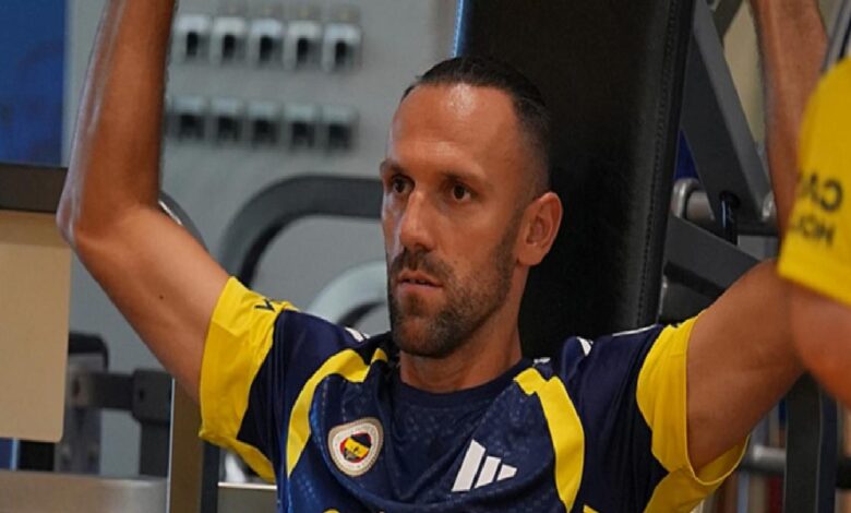 fenerbahcenin yeni transferi vedat muriqi calismalara basladi 1KYwiRbY