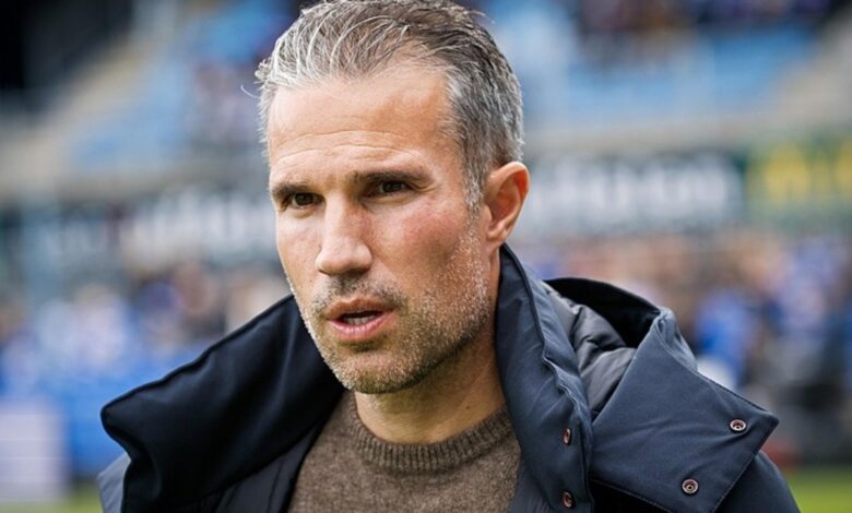 Feyenoord, Robin van Persie ile yollarını ayırdı! 1 feyenoord robin van persie ile yollarini ayirdi 1G6yNGFc