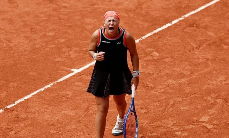 fransa acikta shnaider ve chwalinska yari finale cikti QLxeGdTa