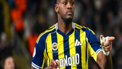 Galatasaray eski Fenerbahçeli yıldızın transferini bitiriyor! İşte mukavele ayrıntıları 13 galatasaray eski fenerbahceli yildizin transferini bitiriyor iste mukavele ayrintilari ssAsbbL3