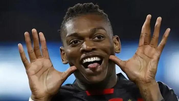 Galatasaray Leao'ya kafayı taktı! Devasa teklif yolda 4 galatasaray leaoya kafayi takti devasa teklif yolda 2 iemeQVTL