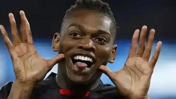 Galatasaray peşindeydi! Fabrizio Romano, Leao'nun kararını açıkladı 5 galatasaray pesindeydi fabrizio romano leaonun kararini acikladi 3 4BKI4j4g