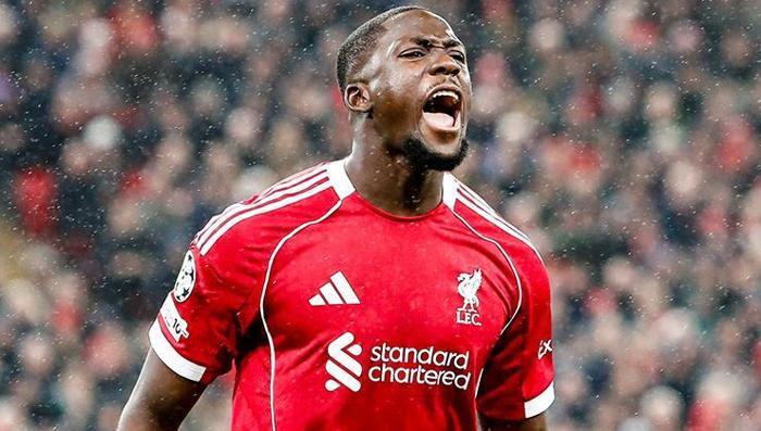 Galatasaray'da Okan Buruk'un hayali Konate! Ayrılığı resmileşti 4 galatasarayda okan burukun hayali konate ayriligi resmilesti 2 pLjwMeNn