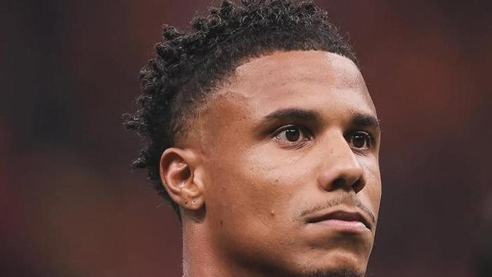 galatasarayda sol bek karari okan buruk idareye talimat verdi 1