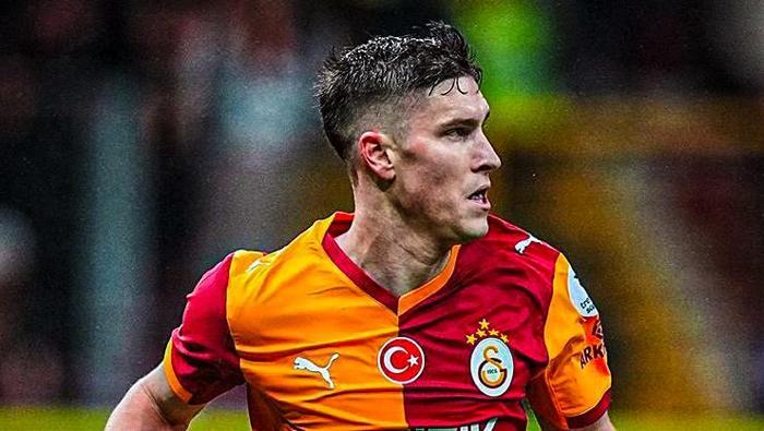 galatasarayda sol bek karari okan buruk idareye talimat verdi 4
