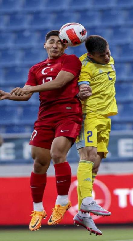 galatasaraydan emirhan ilkhan hamlesi torinonun bonservis talebi ortaya cikti 0 YQfrJ1N3