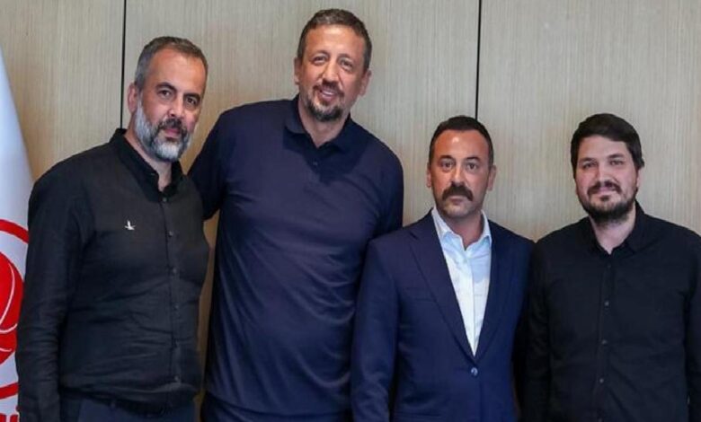 galatasaraydan hidayet turkogluna ziyaret JMlABJzV