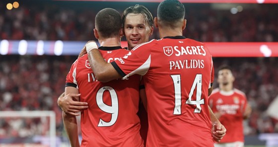 galatasaraydan santrfora surpriz tercih mourinhonun ayriligi sonrasi 0 w5YP9EpY