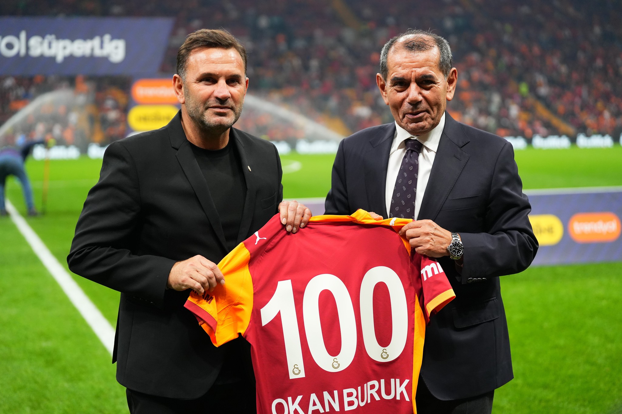 galatasarayin teklif yaptigi rafael leao icin bize gel cagrisi 4 UhUTu5GT
