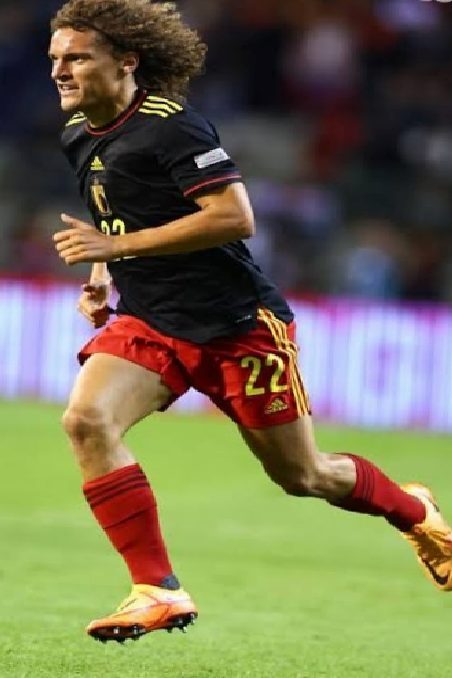 gunun transfer bombasi galatasaray istedi fenerbahce kapiyor 15 X9EzT5u6