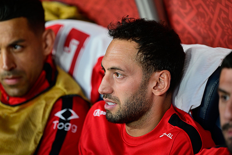 hakan safiden hakan calhanoglu aciklamasi transferi bu turlu duyurdu 2