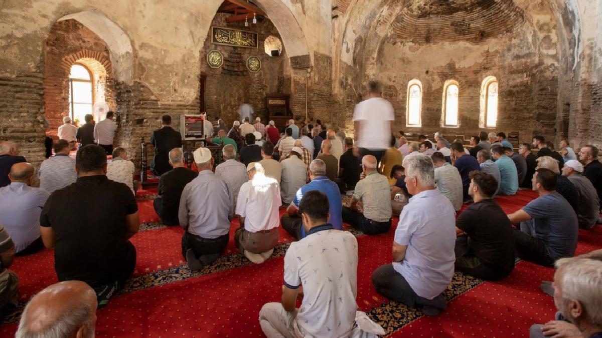 istanbul cuma namazi saat kacta 19 haziran ilce ilce cuma namazi saatleri UQRUKGFD