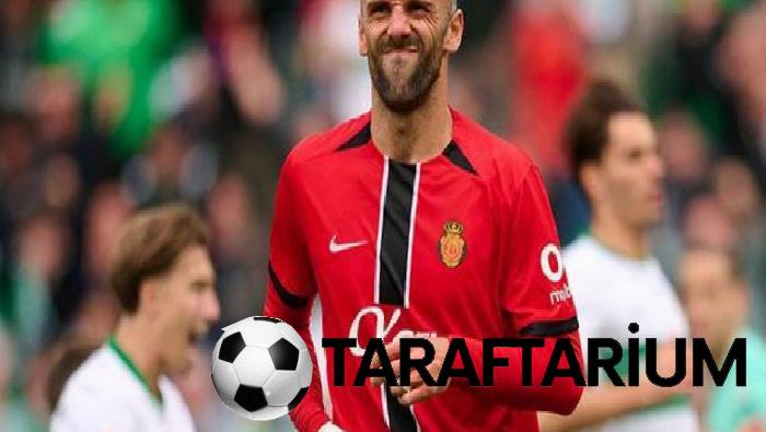 İstanbul'a geliyor! Fenerbahçe Vedat Muriqi'de keyifli sona geldi 3 istanbula geliyor fenerbahce vedat muriqide keyifli sona geldi 1 ENDB2cUN