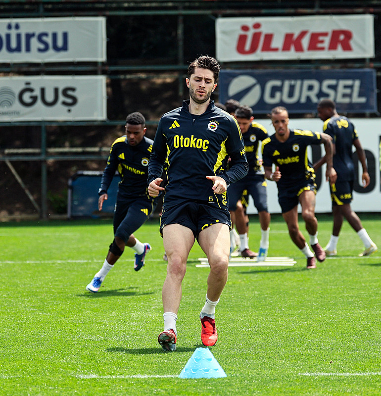 iste robert lewandowskinin fenerbahce sozlesmesi transferde flas gelisme 2 efTc2WKd