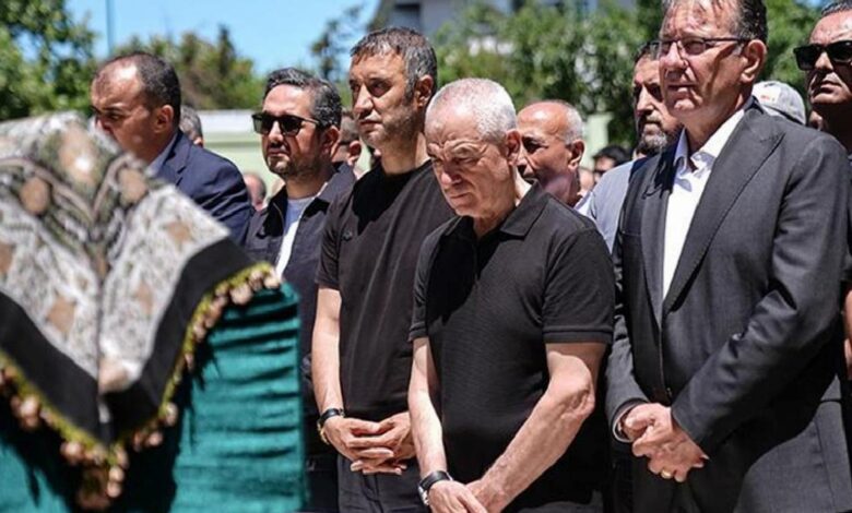 istek calimbayin vefat eden annesinin cenaze namazi kilindi iGL1dOXP