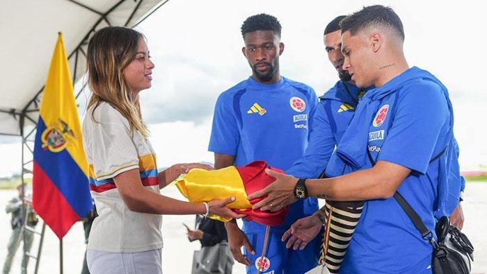 James Rodriguez, Kolombiya Cumhurbaşkanının kızını üzdü! Görmezden geldi... 4 james rodriguez kolombiya cumhurbaskaninin kizini uzdu gormezden geldi 2 vlzLDRGH