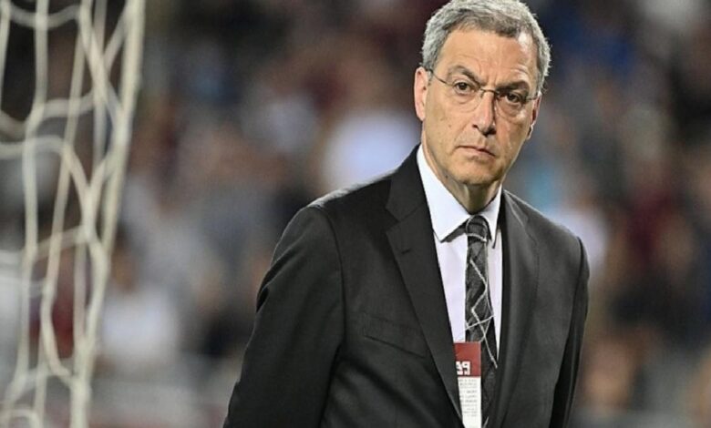 juventusta damien comolli ile yollar ayrildi P96XFeHL