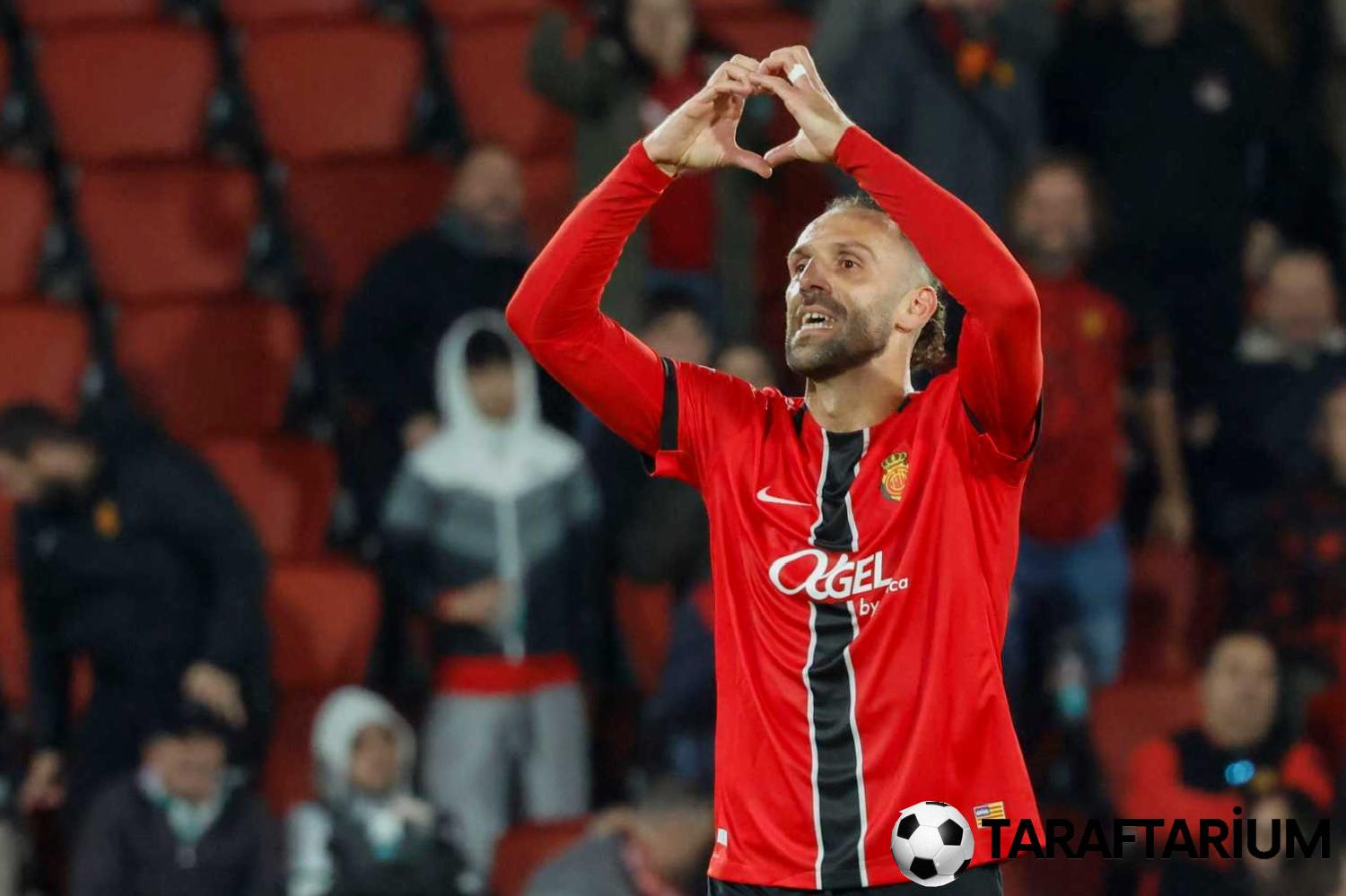 lewandowskiden fenerbahceye kotu haber transfer gorusmeleri icin 4 3yL1E6BJ