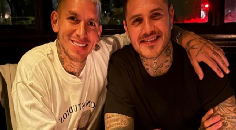 Lucas Torreira'dan Mauro Icardi paylaşımı: "Kalıyor" 1 lucas torreiradan mauro icardi paylasimi kaliyor ThXpl8aJ
