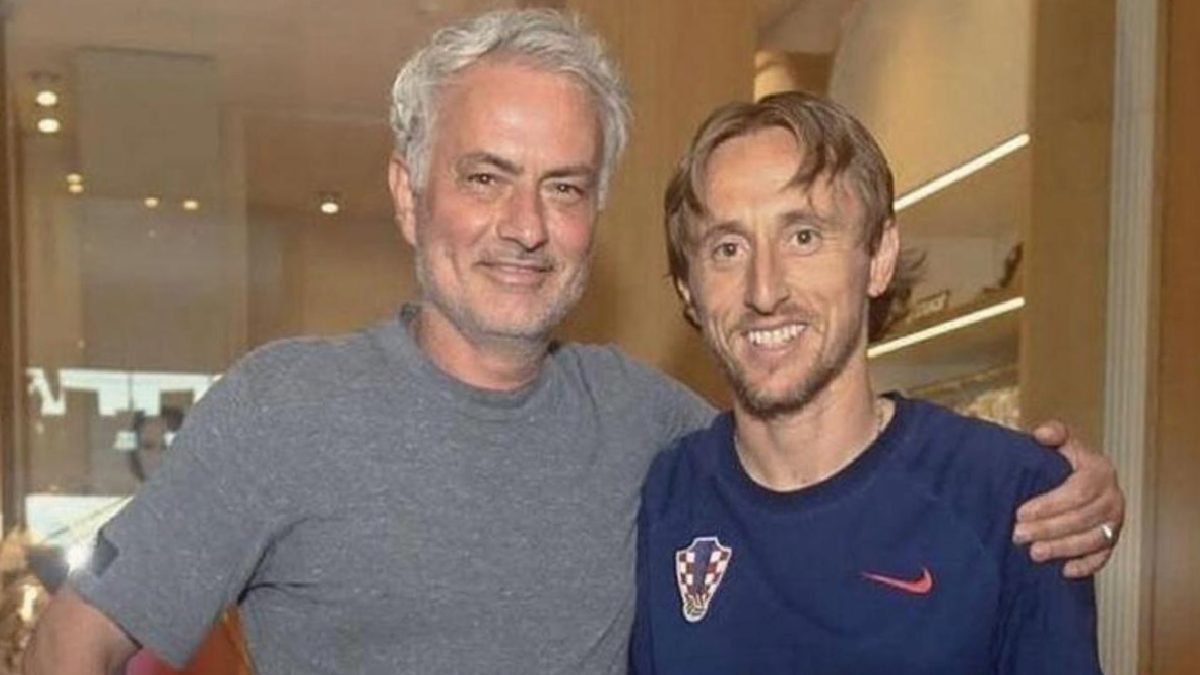 Mourinho, Real Madrid'e iki transfer daha istedi! Bir stoper bir de 'Modric' 10 mourinho real madride iki transfer daha istedi bir stoper bir de modric bhKZUlrK