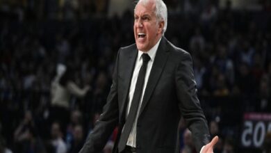 obradovic icin imza toreni duzenlendi 46fJx3Qq