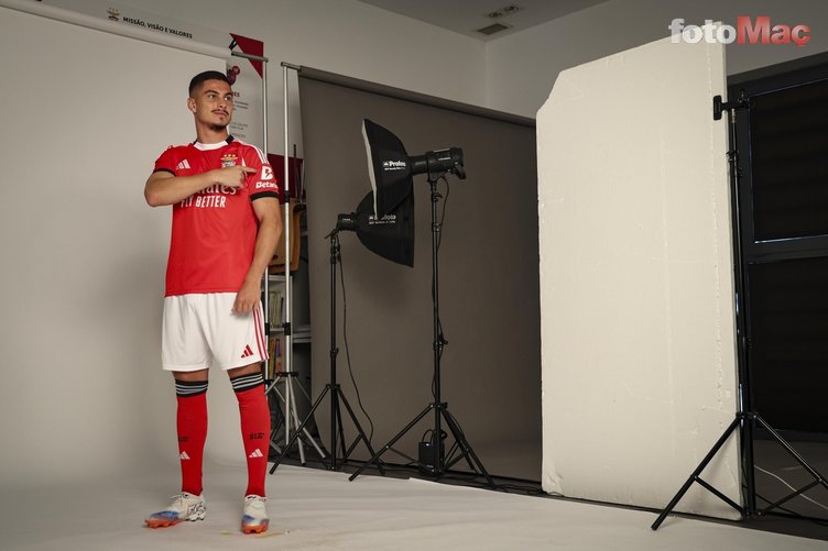 Okan Buruk onu çok beğendi! Galatasaray'a Benfica'dan forvet 9 okan buruk onu cok begendi galatasaraya benficadan forvet 7 zFT544GU