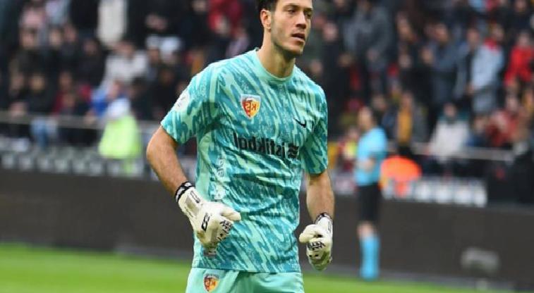 Onurcan Piri, Zecorner Kayserispor'a veda etti 1 onurcan piri zecorner kayserispora veda etti