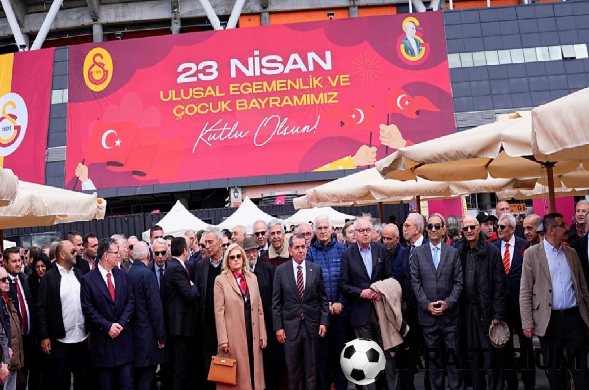 osimhen ve icardi galatasaraydan ayrilacaklar mi dursun ozbek acikladi 8 JmJbj9kC