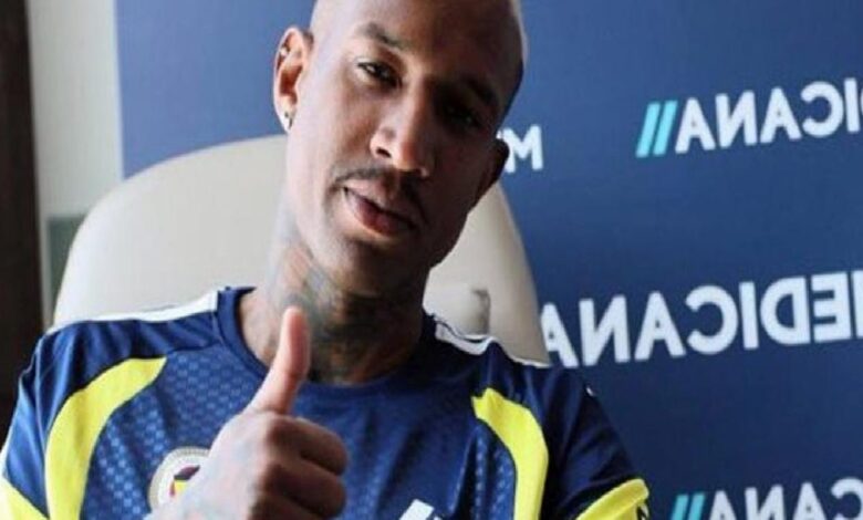 ozel iste fenerbahceli futbolcularin sihhat durumlari muayene eden doktor tek tek acikladi pTkubNc1