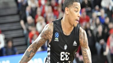 tofas abdli basketbolcu shavar reynoldsi takimina katti WKg5TJ41