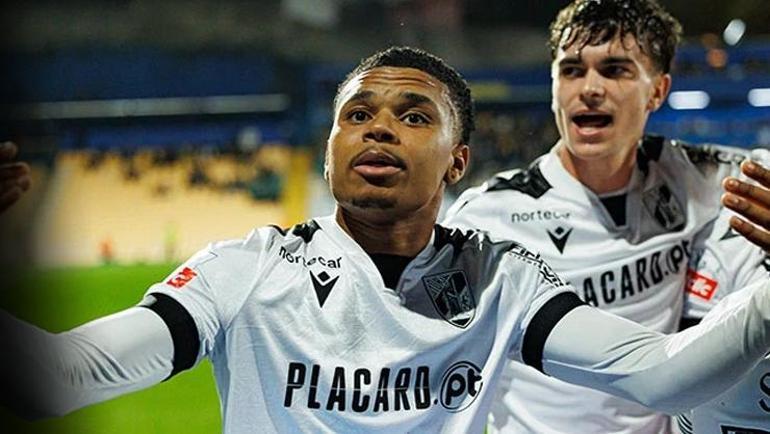 Trabzonspor'un yeni transferi Noah Saviolo, İstanbul'a geldi! 2 trabzonsporun yeni transferi noah saviolo istanbula geldi 0