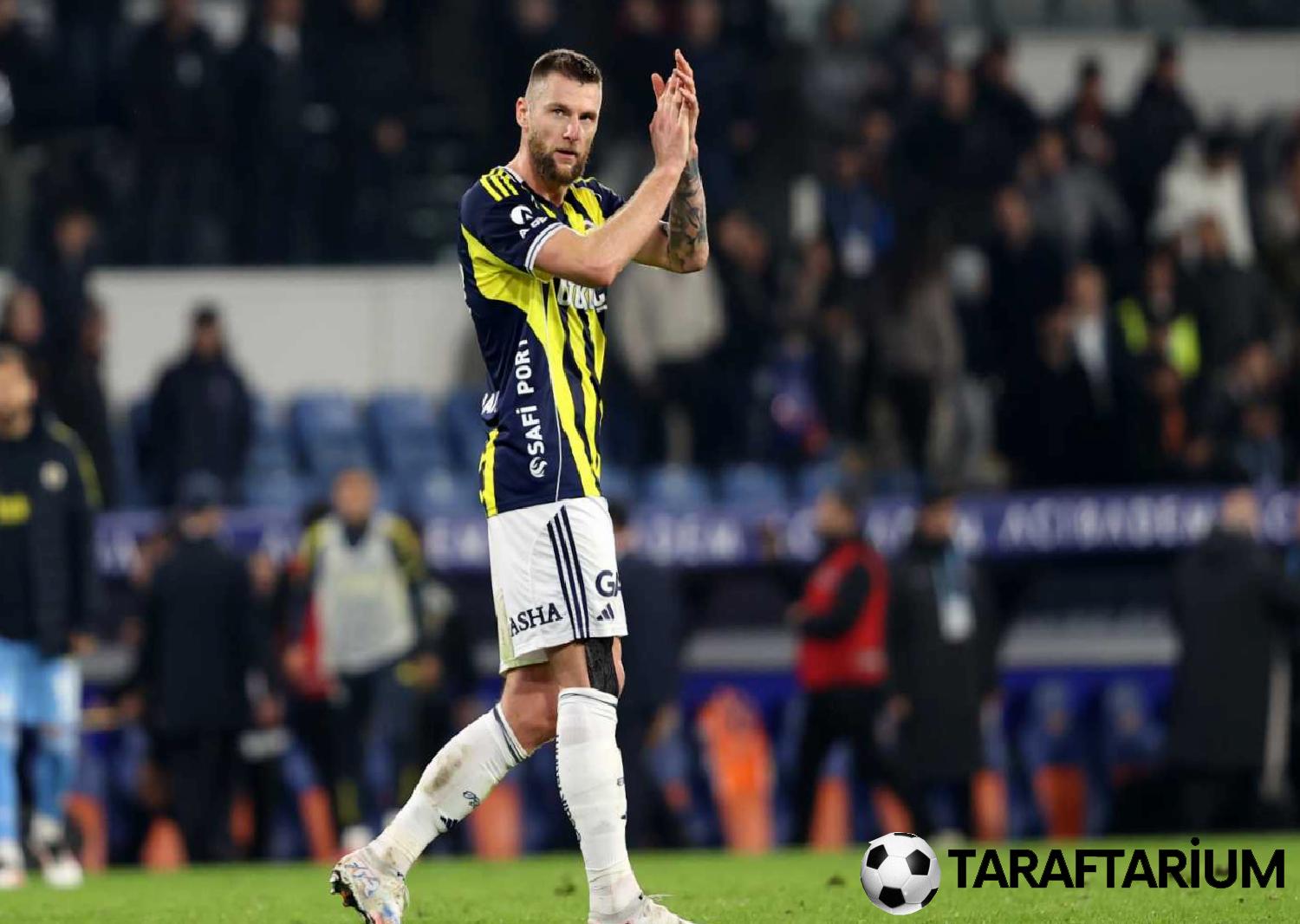 transfer haberi fenerbahcede oguz cetinden ayriliga veto 3 ismin katiyetle grupta kalmasini istedi 7 c89TaObs