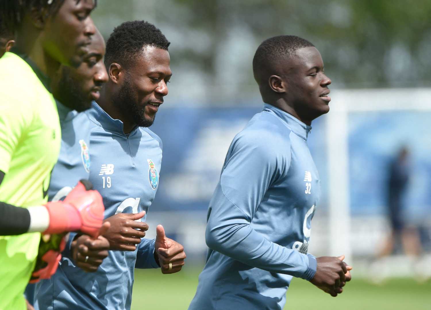 transfer haberi fenerbahceden stoper operasyonu iste malang sarr icin yapilan teklif 1