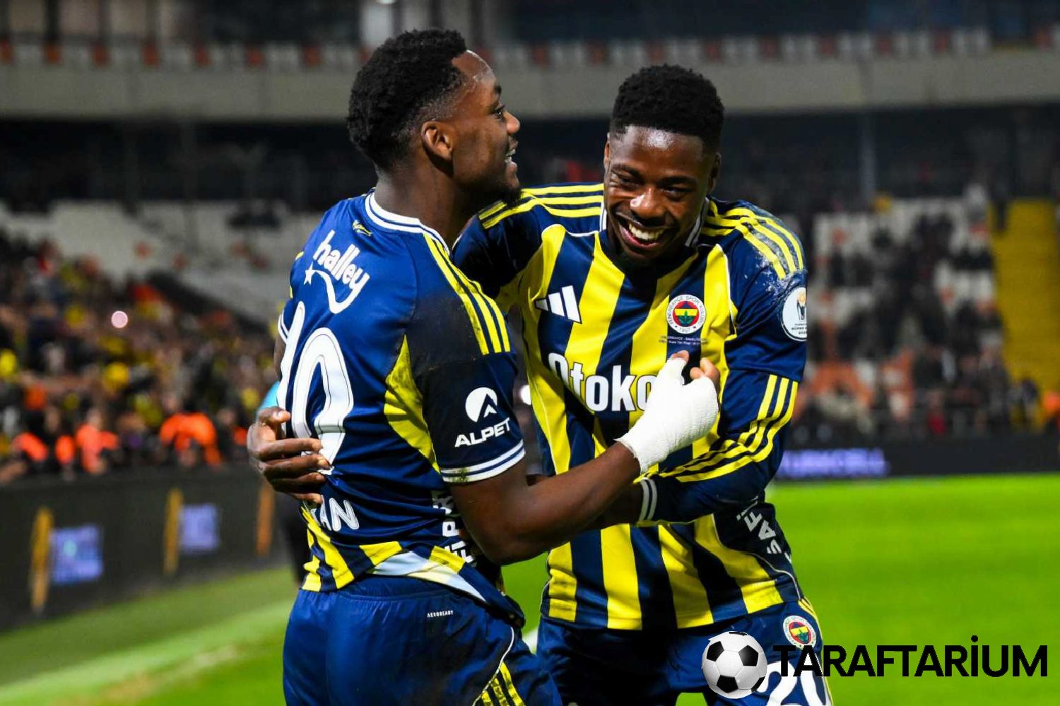 transfer haberi fenerbahcenin eski yildizi galatasaraya geliyor iste kontrat ayrintilari 6 IyuV4etC