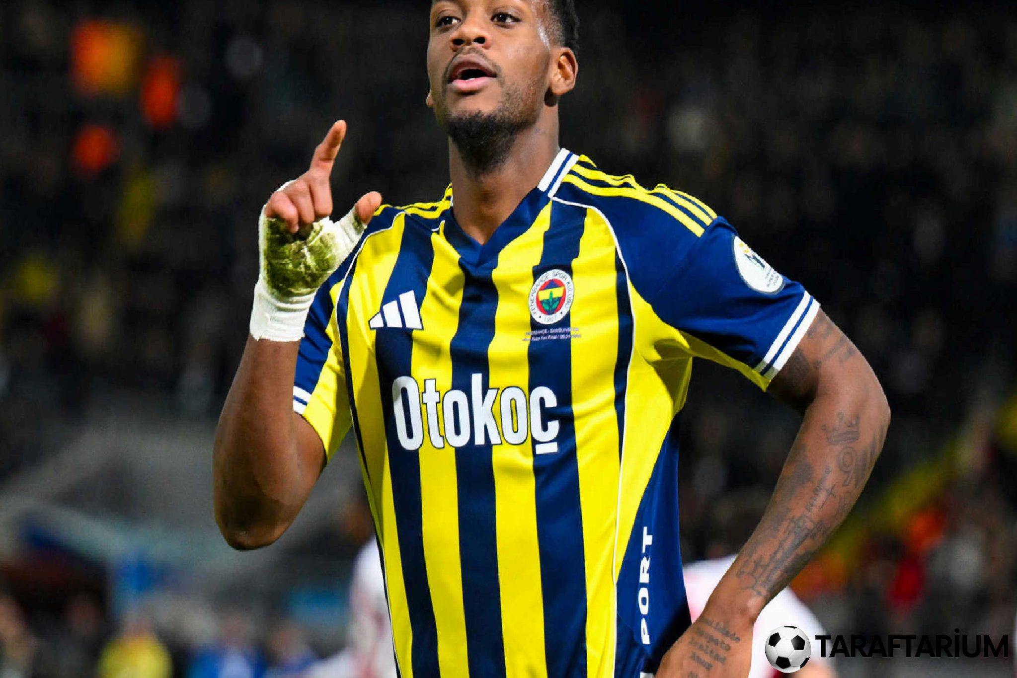 transfer haberi fenerbahcenin eski yildizi galatasaraya geliyor iste kontrat ayrintilari 7 rKiNATKd