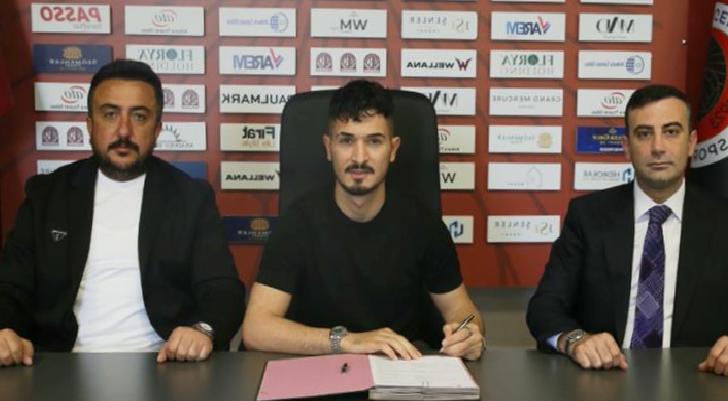 Trendyol Süper Lig ekibi 1 yıllık imzayı duyurdu! 1 trendyol super lig ekibi 1 yillik imzayi duyurdu Ecessj2p