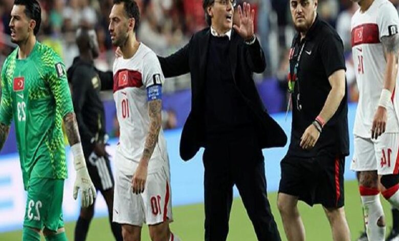 Türkiye - Paraguay maçı sonrası Şenol Güneş küplere bindi! ''Sorumlusu Montella, karşılıkları verecektir'' 1 turkiye paraguay maci sonrasi senol gunes kuplere bindi sorumlusu montella karsiliklari verecektir AmStM5ar