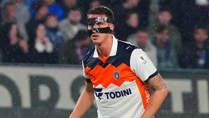 Ulusal oyuncu Galatasaray'a kaide koştu! Transfer görüşmeleri tıkandı 4 ulusal oyuncu galatasaraya kaide kostu transfer gorusmeleri tikandi 2 uFfGpd9B