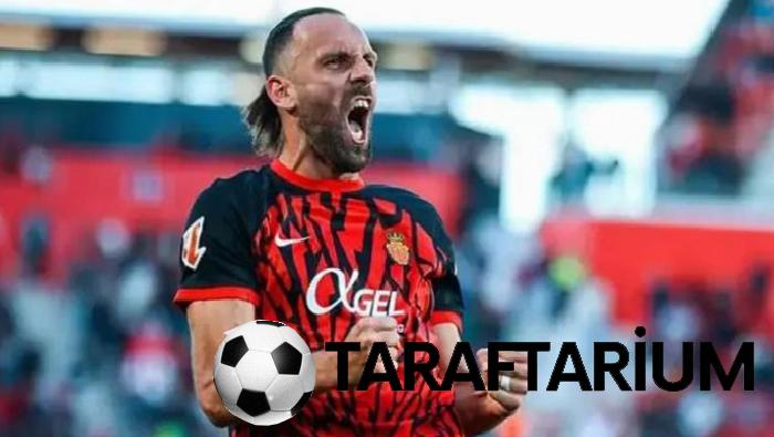 Ve Vedat Muriqi İstanbul'a geliyor! Taraftarlardan havalimanı hazırlığı... 5 ve vedat muriqi istanbula geliyor taraftarlardan havalimani hazirligi 3 SIK22E1v