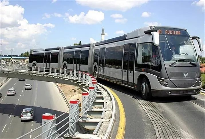 15 Temmuz metrobüs seferleri devam ediyor mu? FSM güzergahı! 3 15 temmuz metrobus seferleri devam ediyor mu fsm guzergahi 1 kB1dWe5u