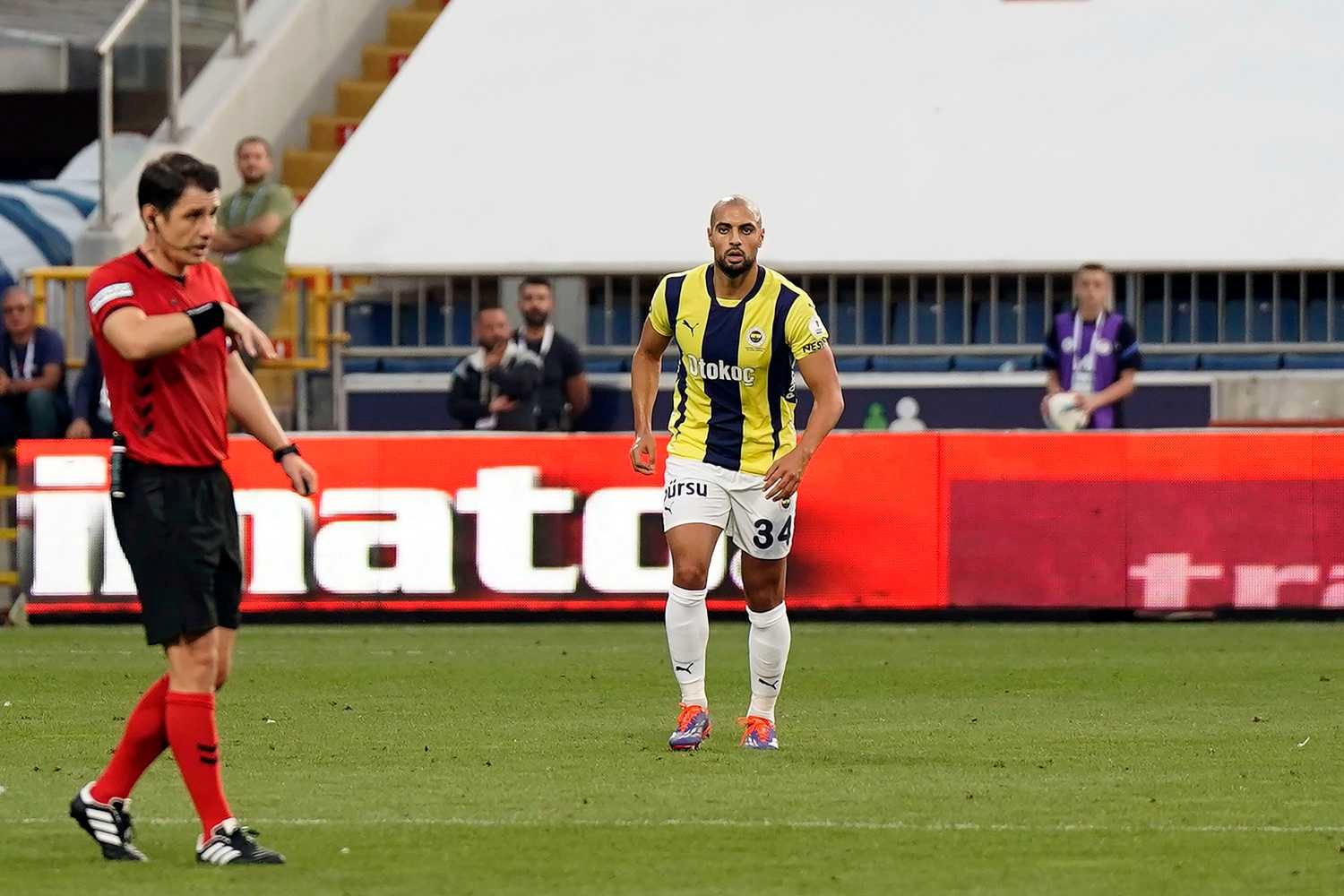 al ittihaddan amrabat israri iste fenerbahcenin talebi 6 EUuOXqVN