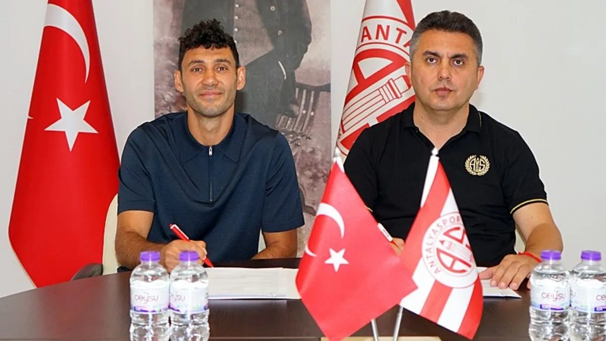 Antalyaspor, ekip kaptanı Veysel Sarı ile nikah tazeledi! 11 antalyaspor ekip kaptani veysel sari ile nikah tazeledi 9AbBGt5i