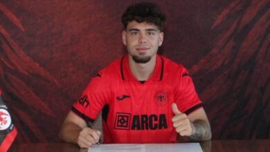 arca corum fk andrei borzayi renklerine bagladi Ie1PzjU1