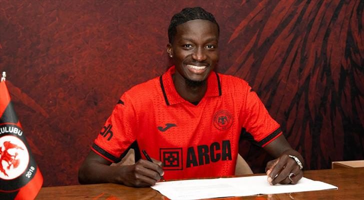 Arca Çorum FK bir transferi daha duyurdu! 1 arca corum fk bir transferi daha duyurdu WV1PjVjA