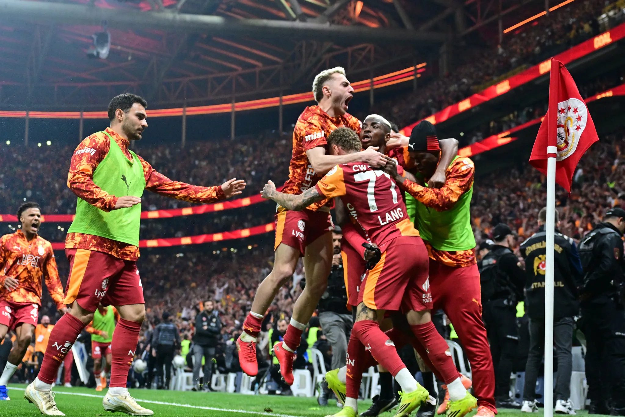 arsenal osimhen transferi icin galatasarayin kapisinda takas teklifi 0 zOGrCWyc