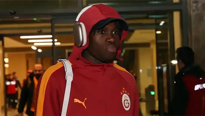 Avrupa devi Singo için geldi maaşını öğrenir öğrenmez kaçtı! Galatasaray şok transfer gelişmesi... 5 avrupa devi singo icin geldi maasini ogrenir ogrenmez kacti galatasaray sok transfer gelismesi 3 8IqnXWfa