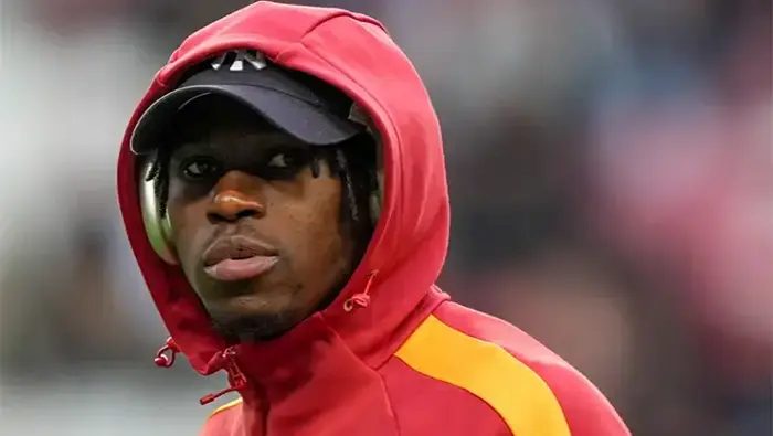 Avrupa devi Singo için geldi maaşını öğrenir öğrenmez kaçtı! Galatasaray şok transfer gelişmesi... 6 avrupa devi singo icin geldi maasini ogrenir ogrenmez kacti galatasaray sok transfer gelismesi 4 l8U5ApkX