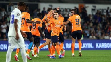 Başakşehir'in yeni transferleri Karbownik ve Emin Bayram birinci resmi maçlarına çıktı 7 basaksehirin yeni transferleri karbownik ve emin bayram birinci resmi maclarina cikti K71MnFw5